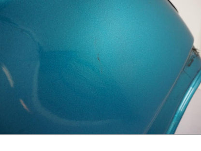 Höger sida på Bensintank från en Honda VFR 750 -1994 motorcykel.