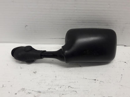 Framsidan på Backspegel från en Ducati 750 SS -2000 motorcykel.