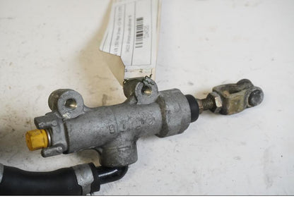 Vänster sida på Bromshuvudcylinder från en Kawasaki VN 1500 Mean Streak -2003 motorcykel.