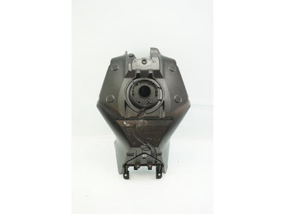 Höger sida på Bensintank från en Husqvarna Vitpilen 701 -2018 motorcykel.