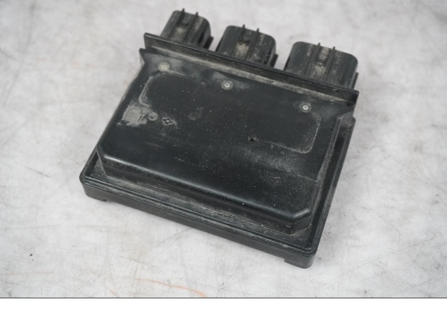 Framsidan på Reläbox från en Kawasaki ZX-10R -2008 motorcykel.