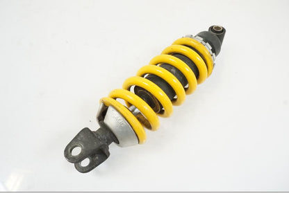 Baksidan på Stötdämpare från en Yamaha BT 1100 -2003 motorcykel.