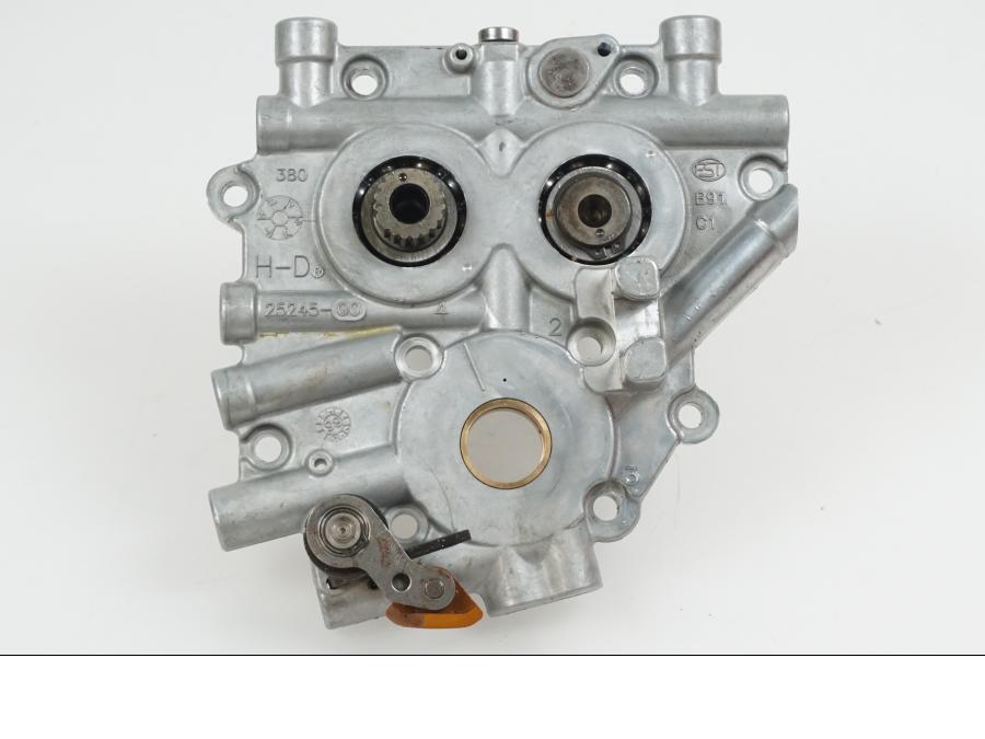 Framsidan på Kamaxel från en H-D Touring Road King FLHR/I -2000 motorcykel.