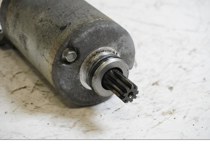 Baksidan på Startmotor från en BMW K 1200 RS -2003 motorcykel.