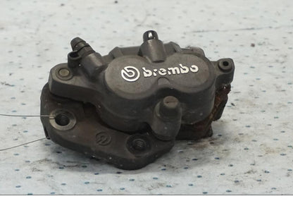 Framsidan på Bromsok från en BMW F 650 GS -2001 motorcykel.