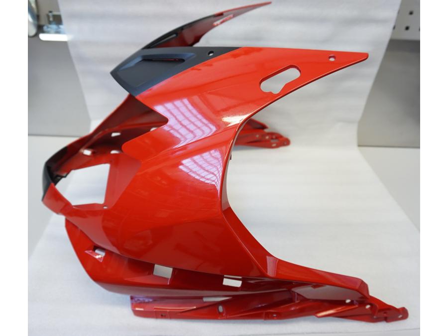 Höger sida på Toppkåpa från en BMW K 1300 S -2011 motorcykel.