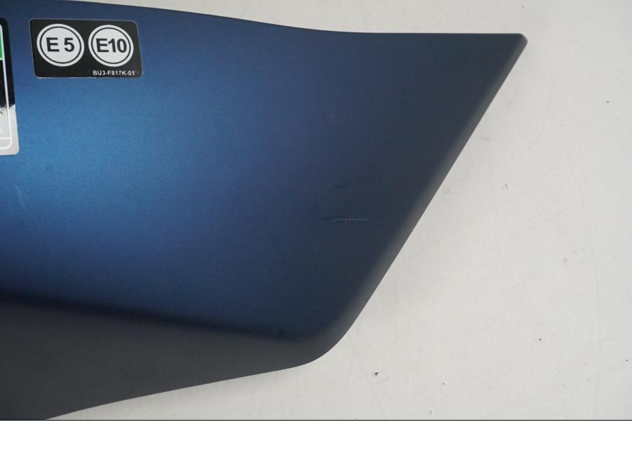 Vänster sida på Tankkåpa från en Yamaha Tracer 700 GT -2024 motorcykel.