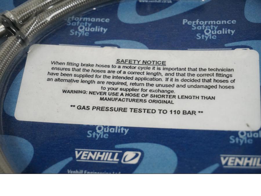 Vänster sida på Bromsslang från en Universal Universal -2010 motorcykel.