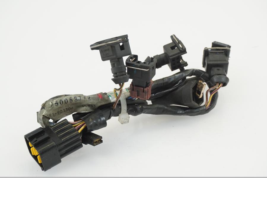 Baksidan på Kablage från en Triumph Sprint RS -2004 motorcykel.