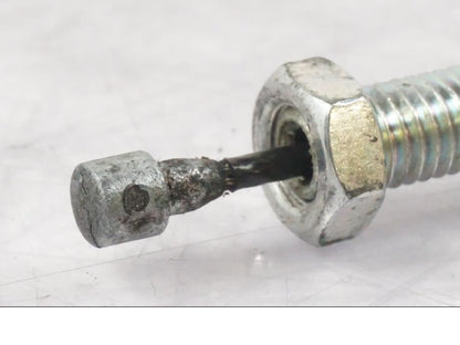 Höger sida på Kopplingsvajer från en Yamaha MT-09 -2016 motorcykel.