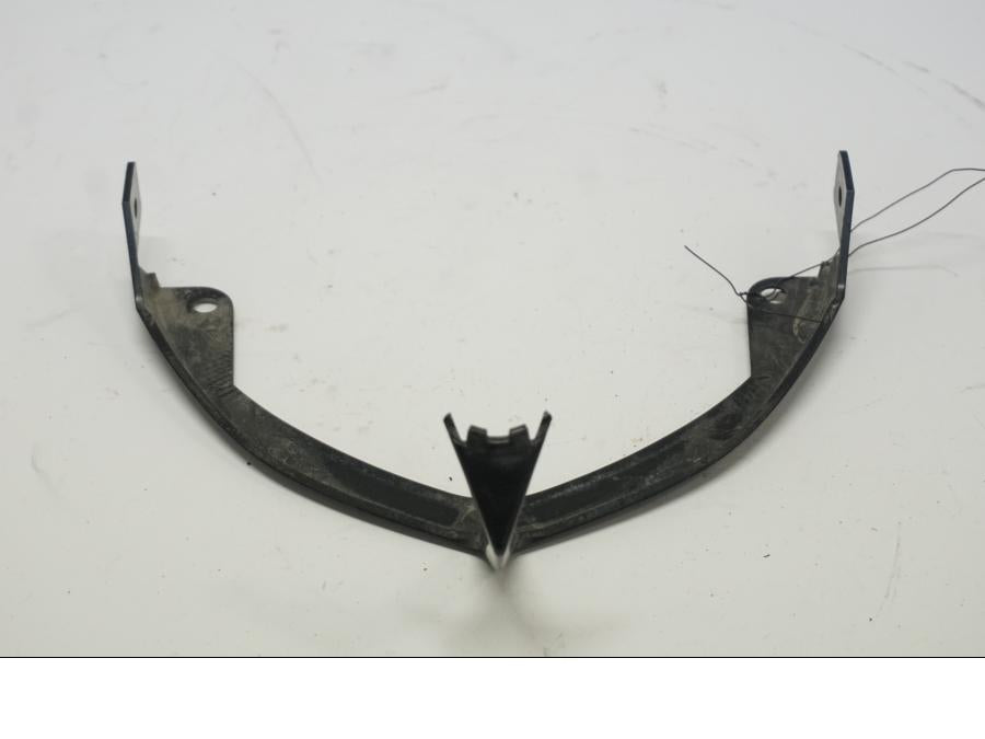 Framsidan på Baklampplast från en Yamaha FZ1-SA -2007 motorcykel.