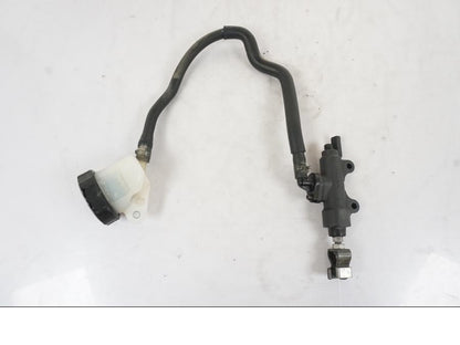 Framsidan på Bromshuvudcylinder från en Honda VFR 1200 -2010 motorcykel.