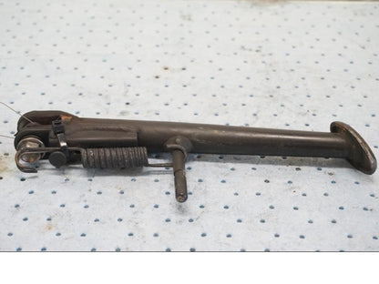 Framsidan på Sidostöd från en Kawasaki Z 900 -2019 motorcykel.