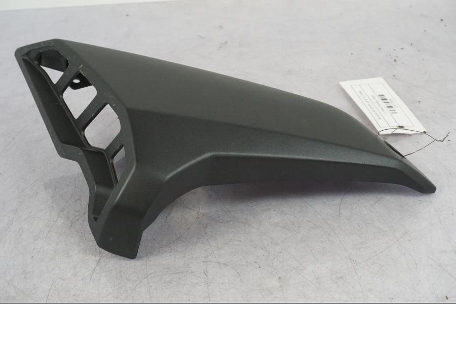 Vänster sida på Sidkåpa från en Yamaha MT-09 SP -2018 motorcykel.