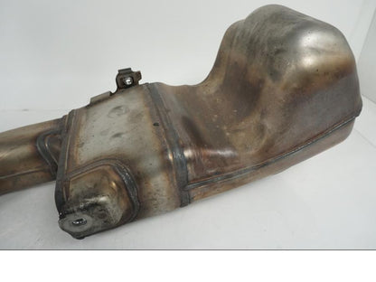 Baksidan på Avgassystem från en Yamaha MT-09 Tracer -2021 motorcykel.