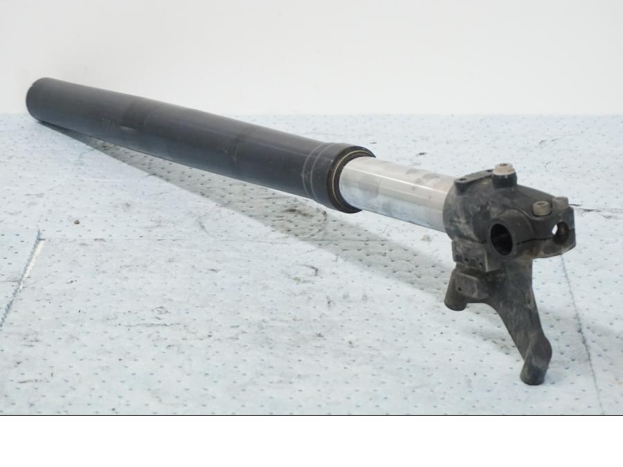 Höger sida på Gaffelben från en KTM 690 Duke -2008 motorcykel.