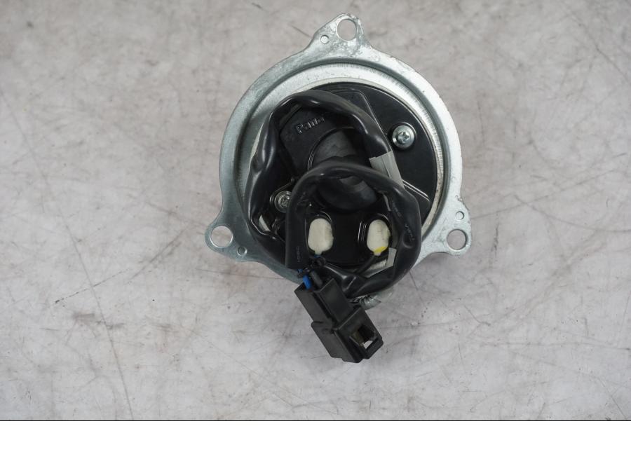 Baksidan på Vattenkylfläkt från en Yamaha MT-09 -2024 motorcykel.