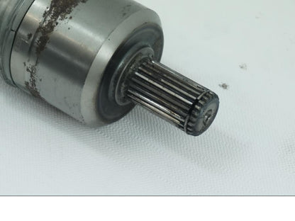 Baksidan på Kardanaxel från en Honda VFR 1200 -2012 motorcykel.