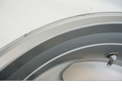 Extrabild3 på Fälg från en Triumph TT 600 -2002 motorcykel.