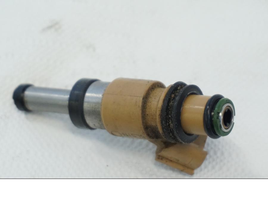 Vänster sida på Spridare från en Yamaha YZF R6 -2006 motorcykel.