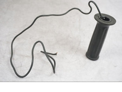 Snett uppifrån på Värmehandtag från en Triumph Tiger -2009 motorcykel.