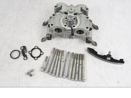 Framsidan på Kamaxelöverfall från en BMW R NineT -2017 motorcykel.