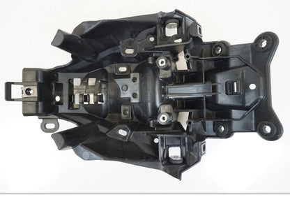 Extrabild3 på Strålkastarfäste från en Yamaha MT-09 -2021 motorcykel.