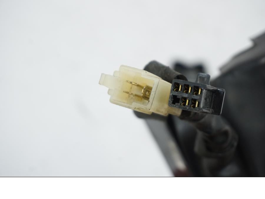 Extrabild1 på Säkringsbox från en Honda VT 600 C -1995 motorcykel.