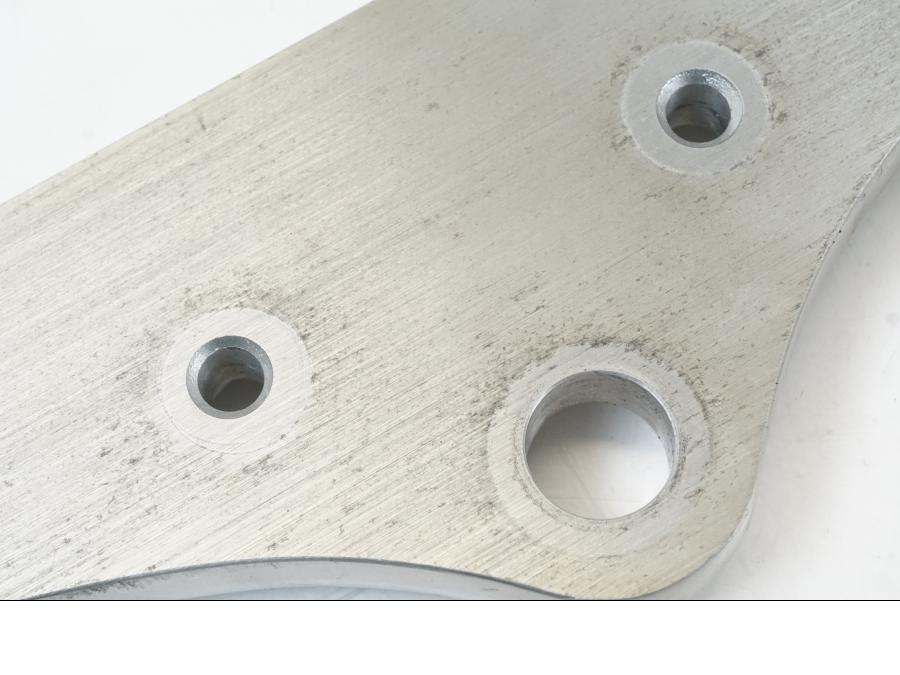 Vänster sida på Gaffelkrona från en Kawasaki VN 800 -2000 motorcykel.