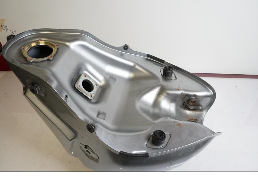 Extrabild2 på Bensintank från en Kawasaki Versys 650 -2007 motorcykel.