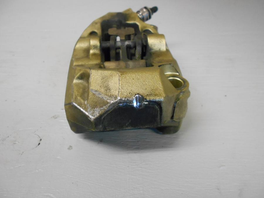 Höger sida på Bromsok från en BMW R 1200 GSA -2018 motorcykel.