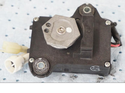 Framsidan på Avgasspjällmotor från en Suzuki GSX-R 1000 -2008 motorcykel.