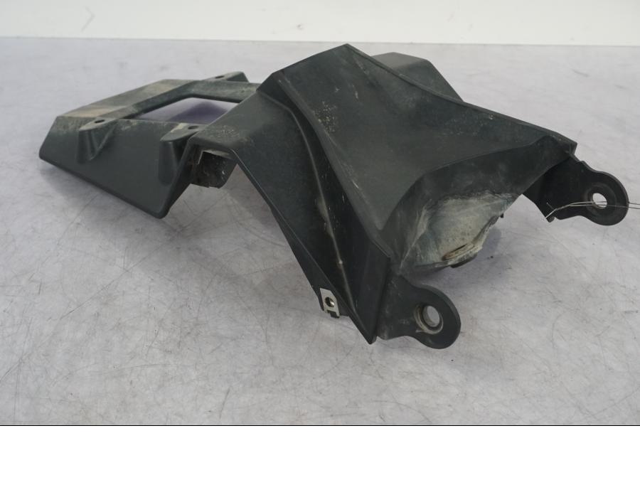 Höger sida på Skylthållare från en KTM 1290 Super Adventure R -2018 motorcykel.