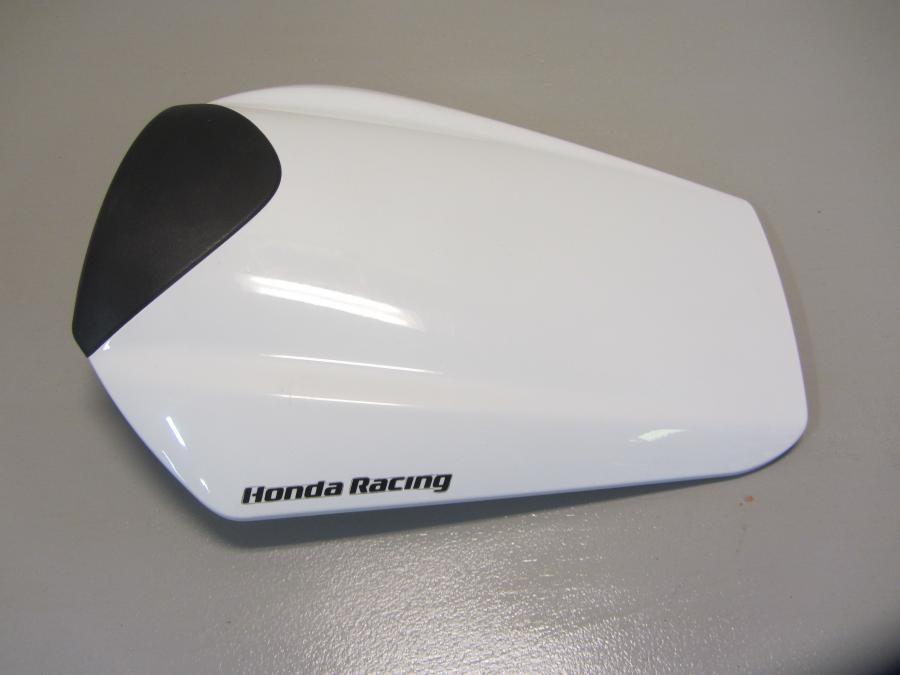 Höger sida på Kuts från en Honda CBR 1000 RR -2009 motorcykel.