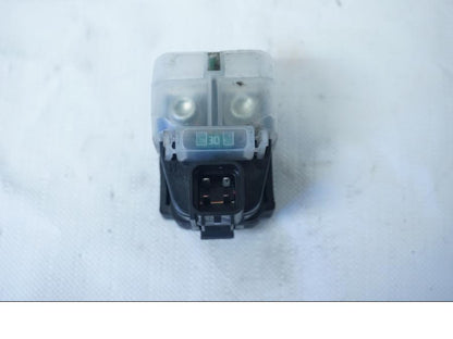 Baksidan på Startrelä från en Ducati 899 Panigale -2015 motorcykel.