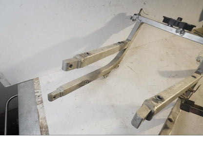 Höger sida på Bakram från en Suzuki GSX-R 750 -1997 motorcykel.