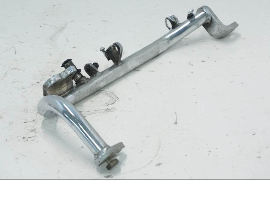 Höger sida på Fotpinnefäste från en Yamaha XV 535 -1995 motorcykel.