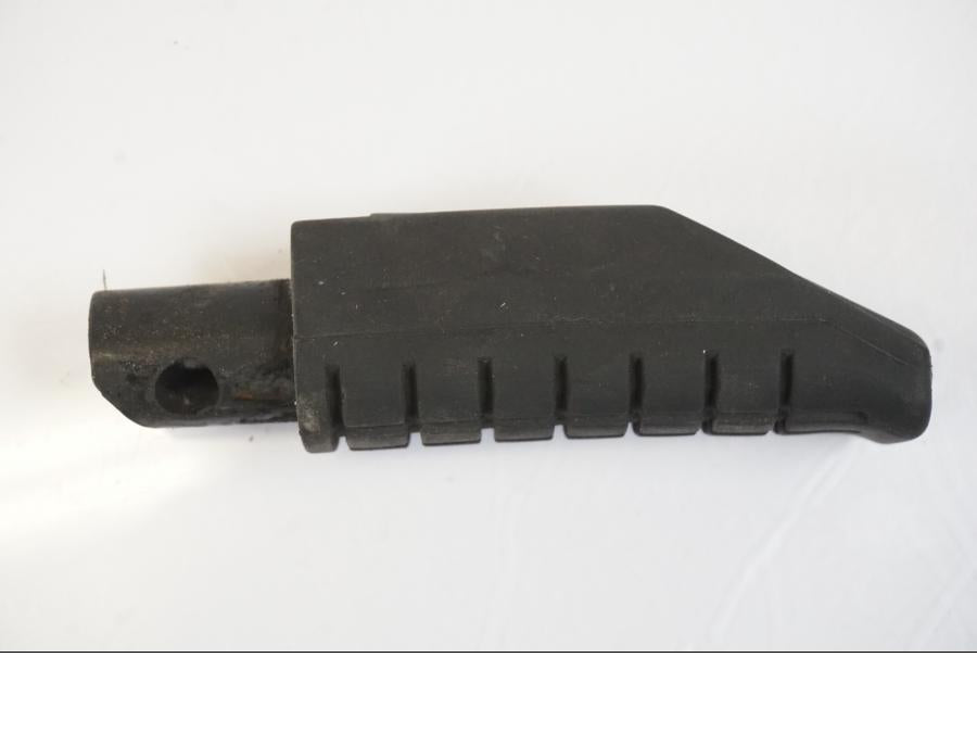 Höger sida på Fotpinne från en Honda NT 700 -2008 motorcykel.