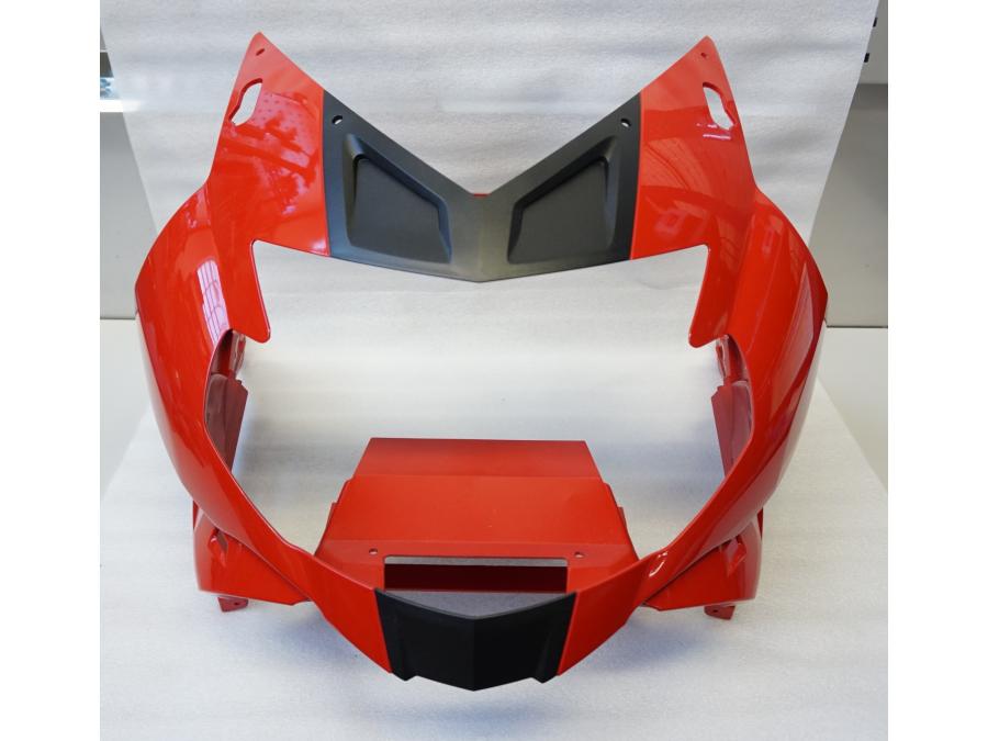 Framsidan på Toppkåpa från en BMW K 1300 S -2011 motorcykel.