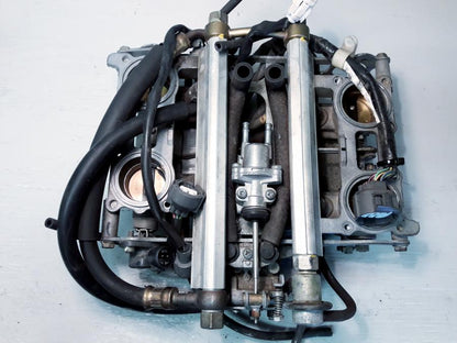 Baksidan på Spjällhus från en Honda VFR 800 -2000 motorcykel.