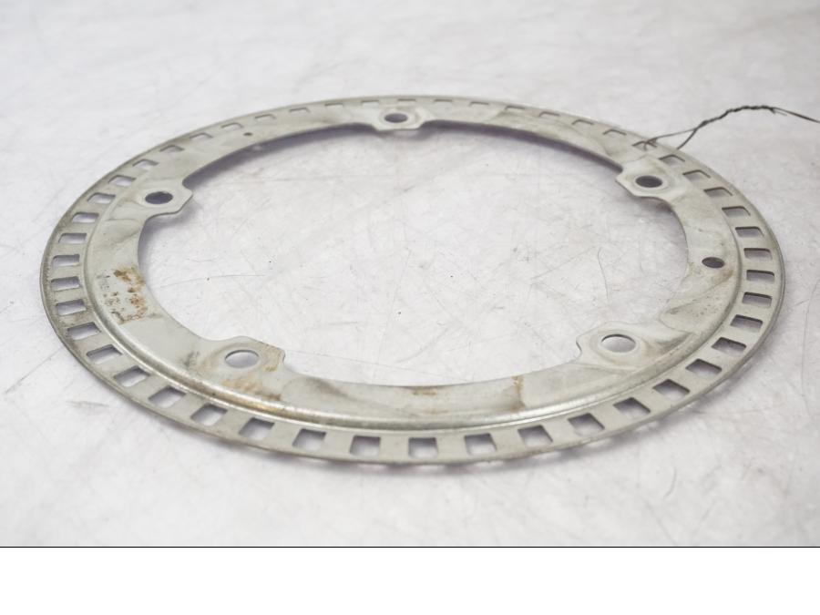 Vänster sida på ABS krans från en BMW K 1600 GTL -2015 motorcykel.