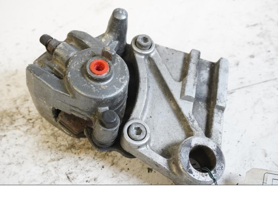 Framsidan på Bromsok från en Kawasaki ZX-6R -1996 motorcykel.