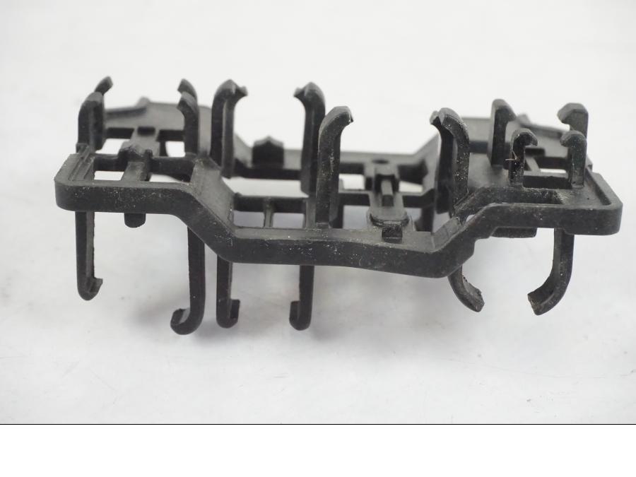 Höger sida på Plast från en KTM 390 Adventure -2021 motorcykel.