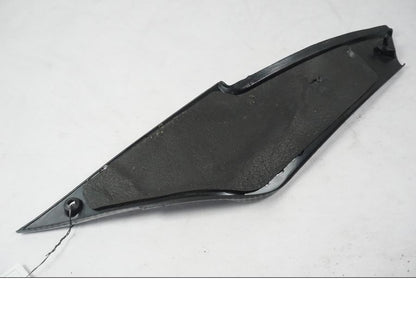 Baksidan på Sidopanel från en Kawasaki ZX-6R -2005 motorcykel.