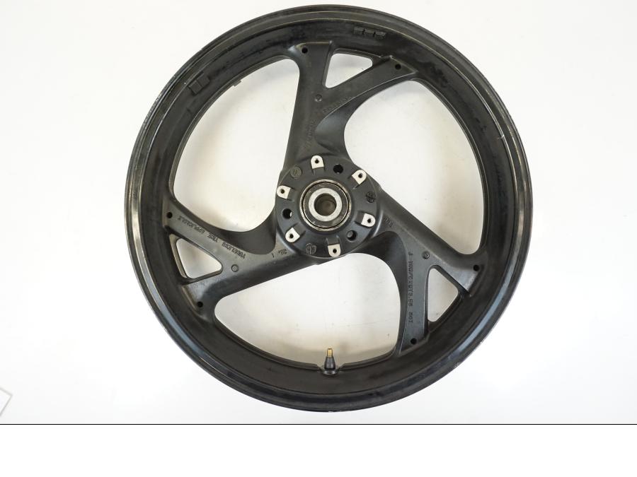 Extrabild1 på Fälg från en Honda ST 1300 -2002 motorcykel.