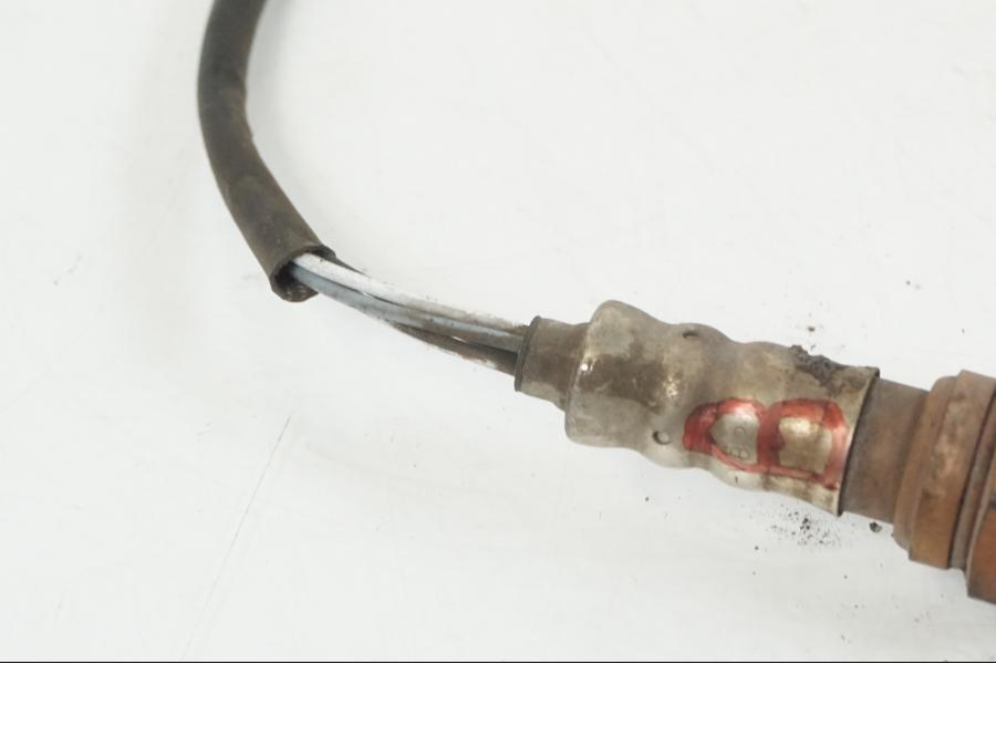 Höger sida på Lambdasond från en KTM 990 SM -2009 motorcykel.