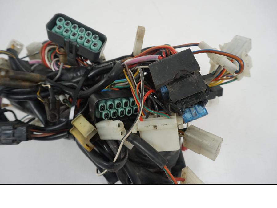 Baksidan på Kabelstam från en Aprilia RS 250 -1998 motorcykel.