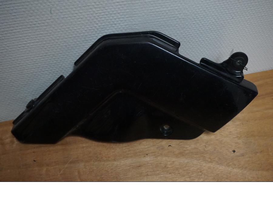 Framsidan på Sidopanel från en Suzuki GSX-R 750 -1992 motorcykel.