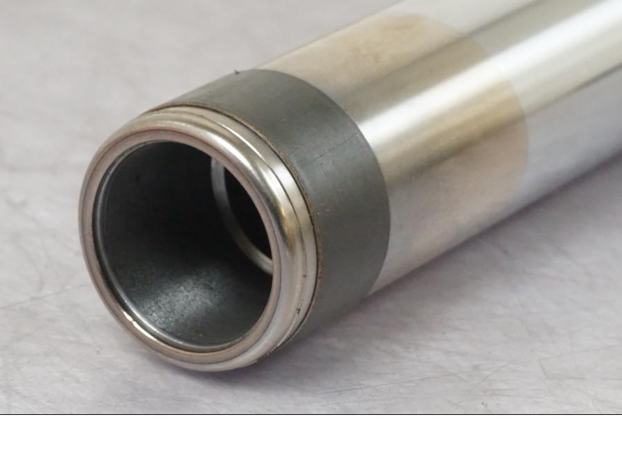 Höger sida på Gaffelben från en Kawasaki ZX-6R -1995 motorcykel.