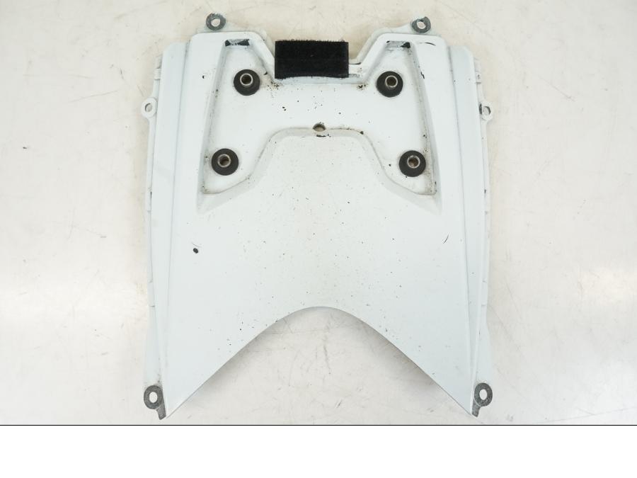 Framsidan på Undertail från en Suzuki GSX-R 750 -2008 motorcykel.